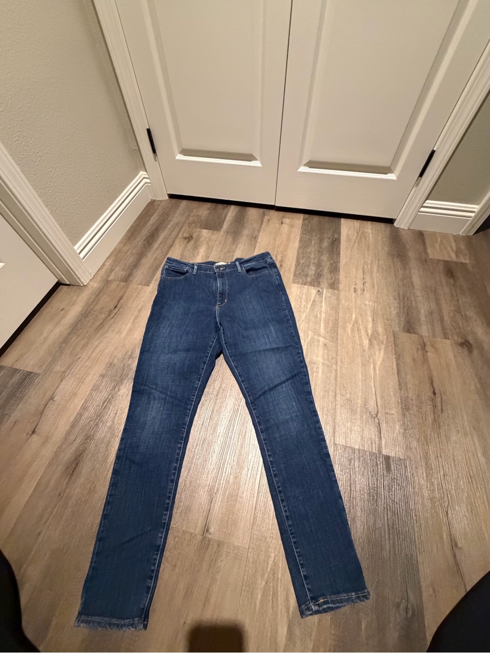 Levi's Women's Skinny Jeans in Dark Blue Denim